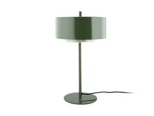 Bordlampe med grøn cylindrisk skærm, slank stander og synlig ledning ved basen.