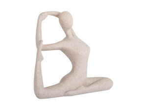 Statue i lys grå yoga-buestilling, minimalistisk design, glat overflade.