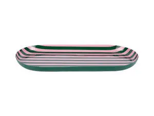 Stor oval bakke med vandrette grønne og lyserøde striber i retro stil.
