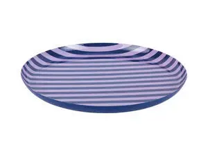 Stor, rund tallerken med koboltblå og bløde lilla striber, let opadgående kant.