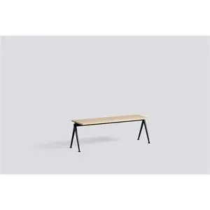 HAY - Pyramid Table 02 - Frame black Top oak matt lacquered - Længde 190 cmHAY - Pyramid Bench 11- Frame black Top oak matt lacq