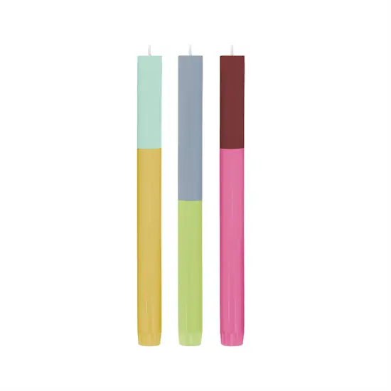 Tre farverige, tofarvede "Palma" lys med pastel og levende nuancer, let tilspidset form.