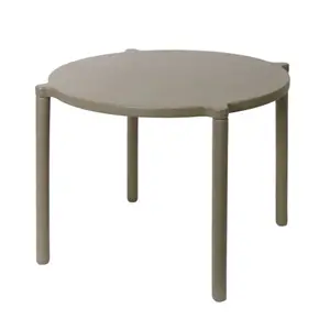 Rundt bord med fire ben i taupe. Enkel, glat overflade med let afrundede kanter.