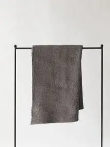 Tell Me More - Miro blanket 180x260 - dark grey