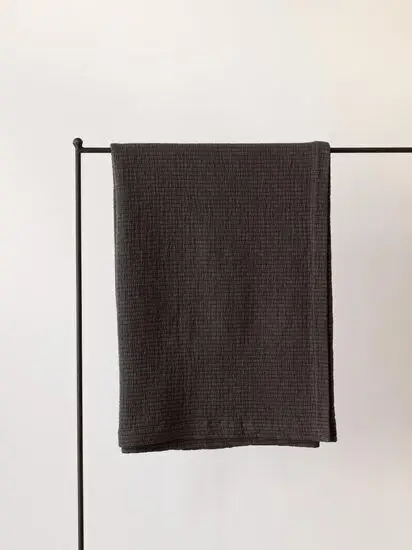 Tell Me More - Brick bedspread 140x200 - charcoal