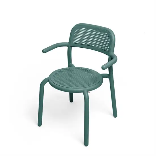 Grøn Toní Armchair med mønster på sæde og ryg, buede armlæn og fire ben.