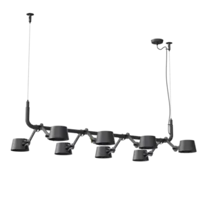 Pendellampe med otte lampeskærme på række, ophængt i mørk grå farve.