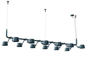 Pendellampe med 12 lyselementer i linje, ophængt fra loftet, i farven "thunder blue".