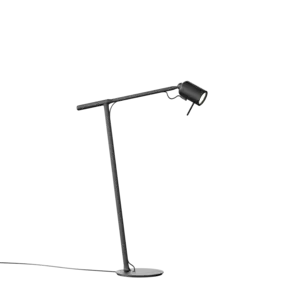 Stilfuld sort bordlampe med justerbar arm, cylindrisk skærm og rund, flad base.