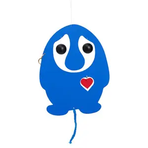 Flensted hanging art - Pustetrold mobile - Blå